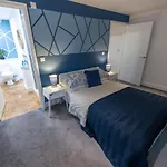 Prosper House Apartment - First Floor.