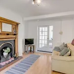 Guest Homes - The Lodge