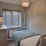 Norwich, Lavender House, 3 Bedroom House, Private Parking And Garden