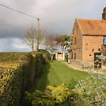 Lanthorn Cottage
