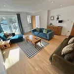 2 - Badger Sett, Modern Home With Hottub In Norfolk