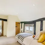 Farmhouse Close To Thetford Forest