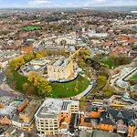 Furnished Modern Flat Steps From Norwich Castle