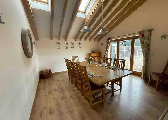 Charming Norfolk Barn Conversion In Barnham Broom