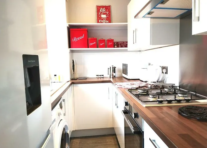 No 20 City Central Flat