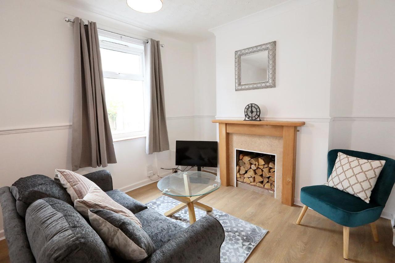 2 Bedroom City Centre House - Cowgate - Guest Homes! NWI