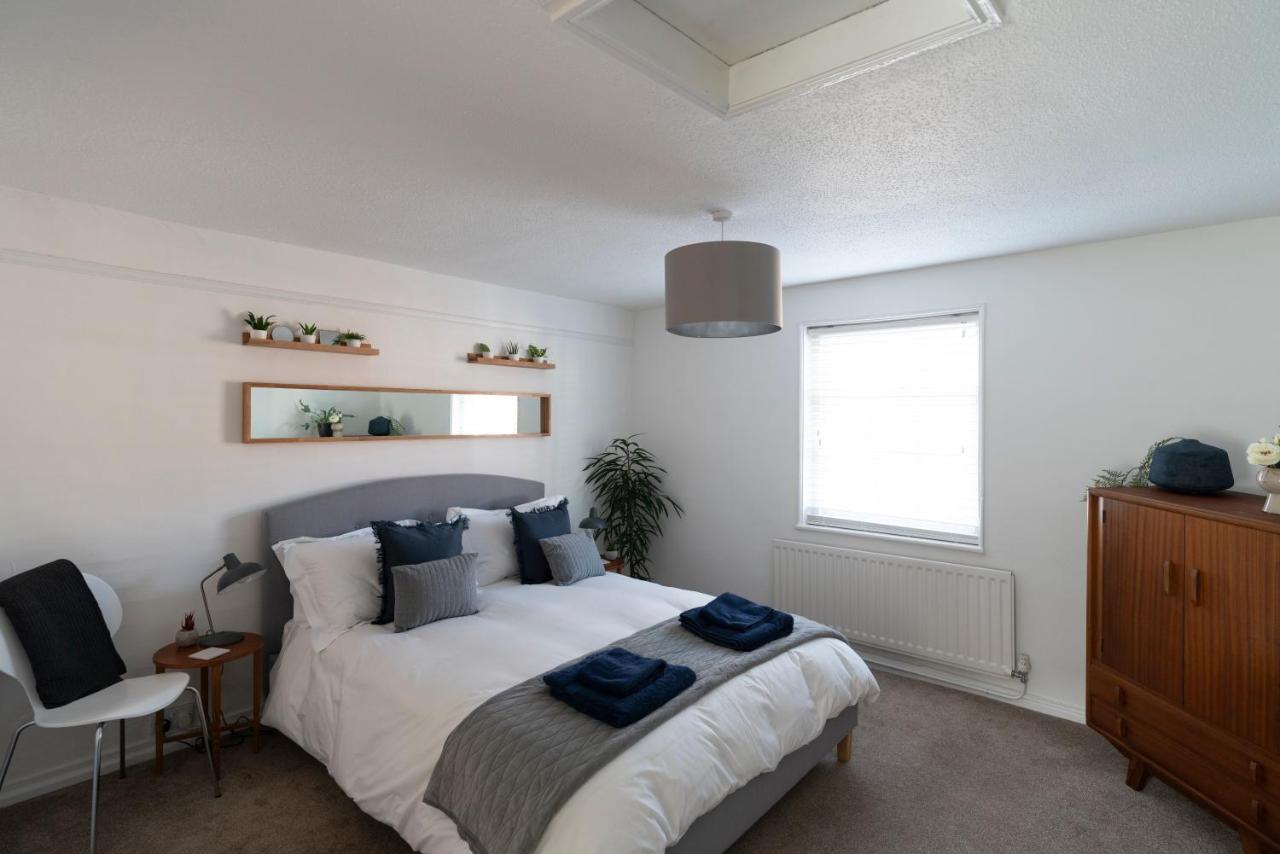 No 88 Upper St Giles - Elegant, Stylish Townhouse NWI