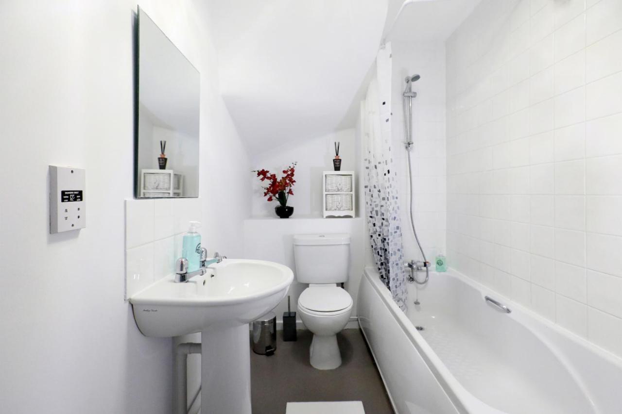 Holiday home Stylish Stay Near Norwich Cathedral Parking *