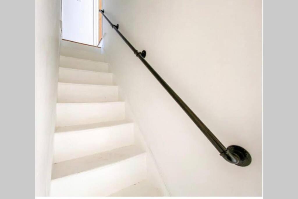 Beautiful Two Bed Victorian Terrace House *