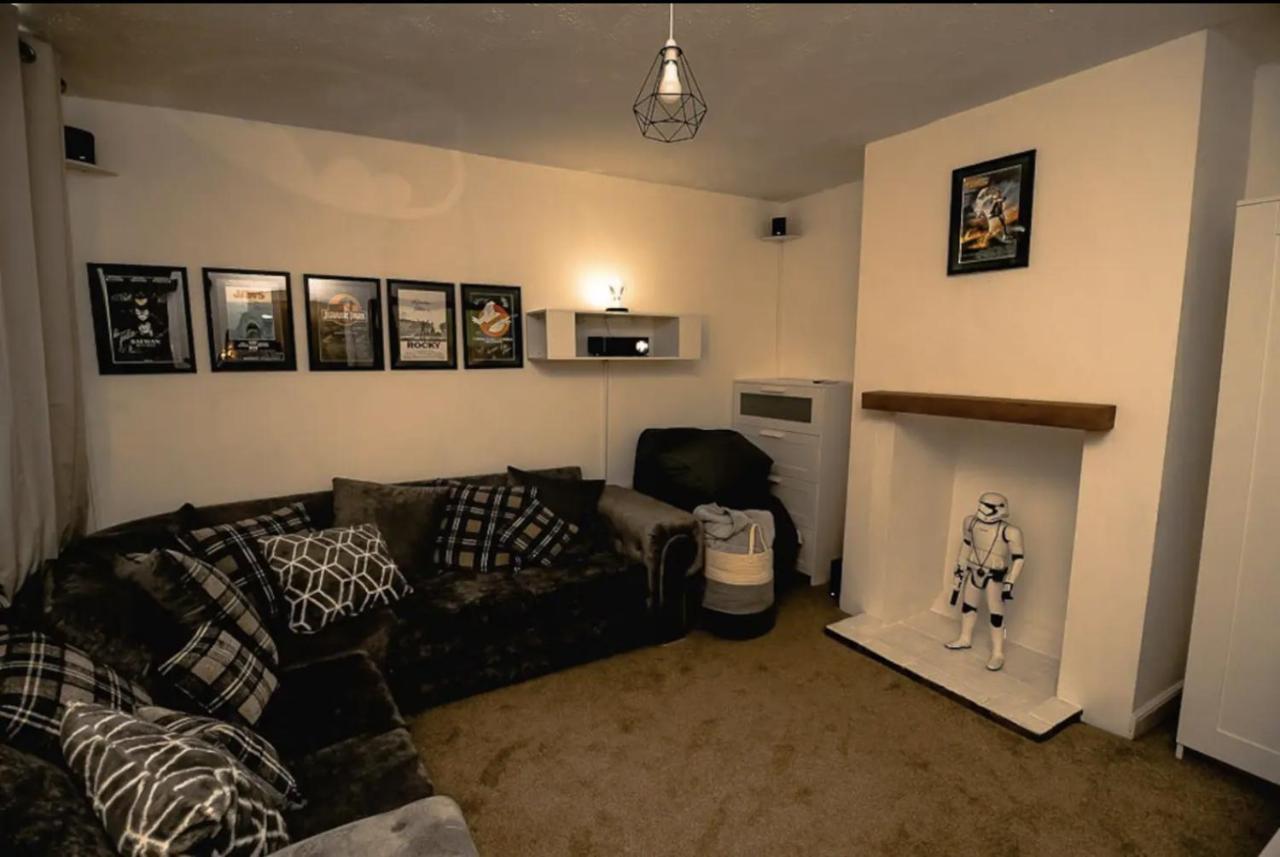 Large Stunning Centre House With Cinema Casa de férias *