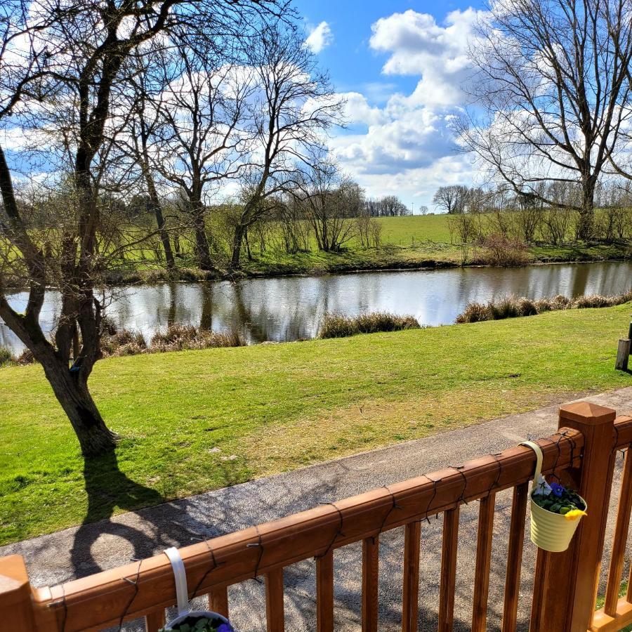 5 Lake View Haveringland Hall Country Park Holiday home *
