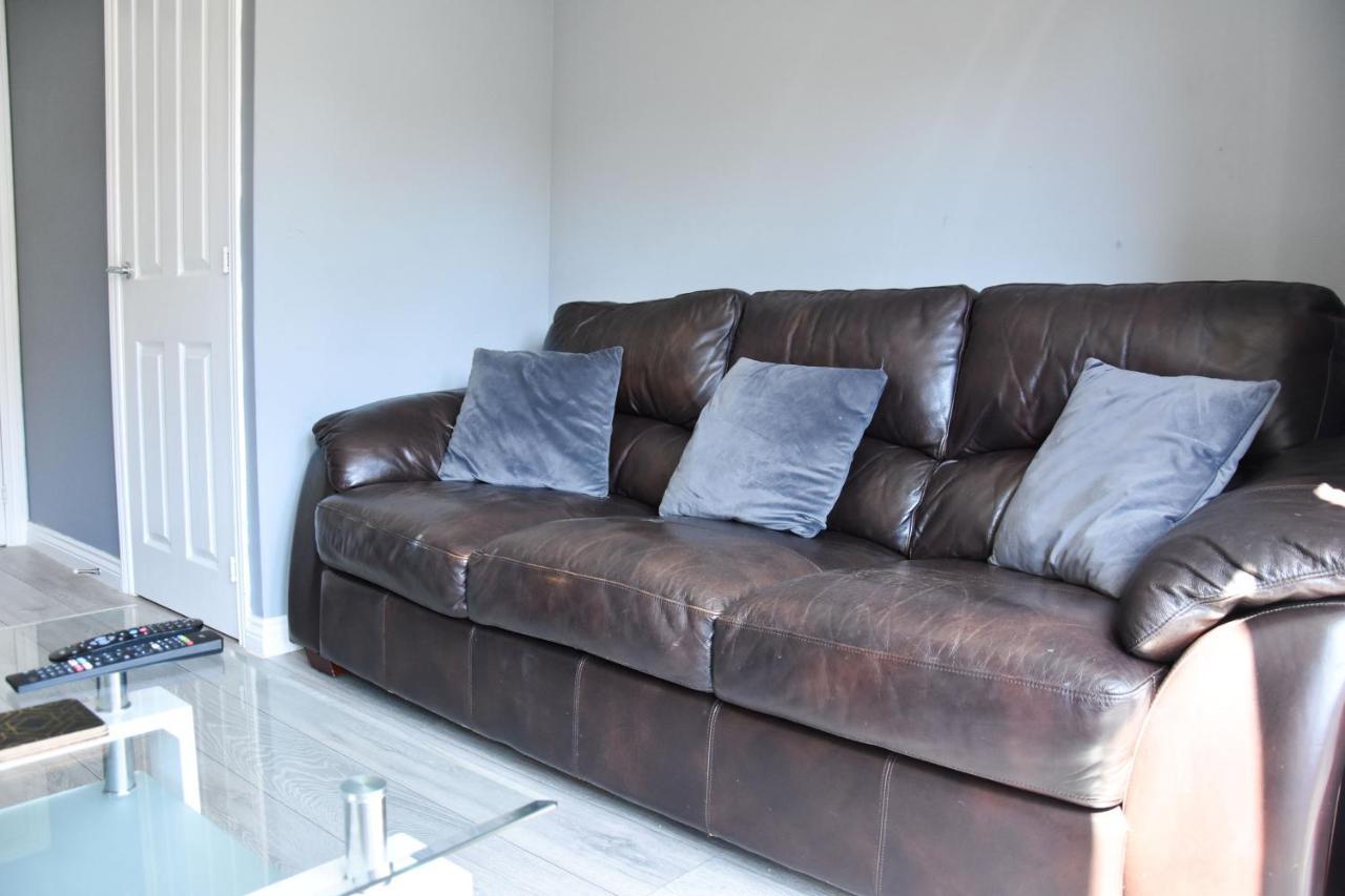 Holiday home Queens - Beautiful Modern House With Free Parking - Marvello *