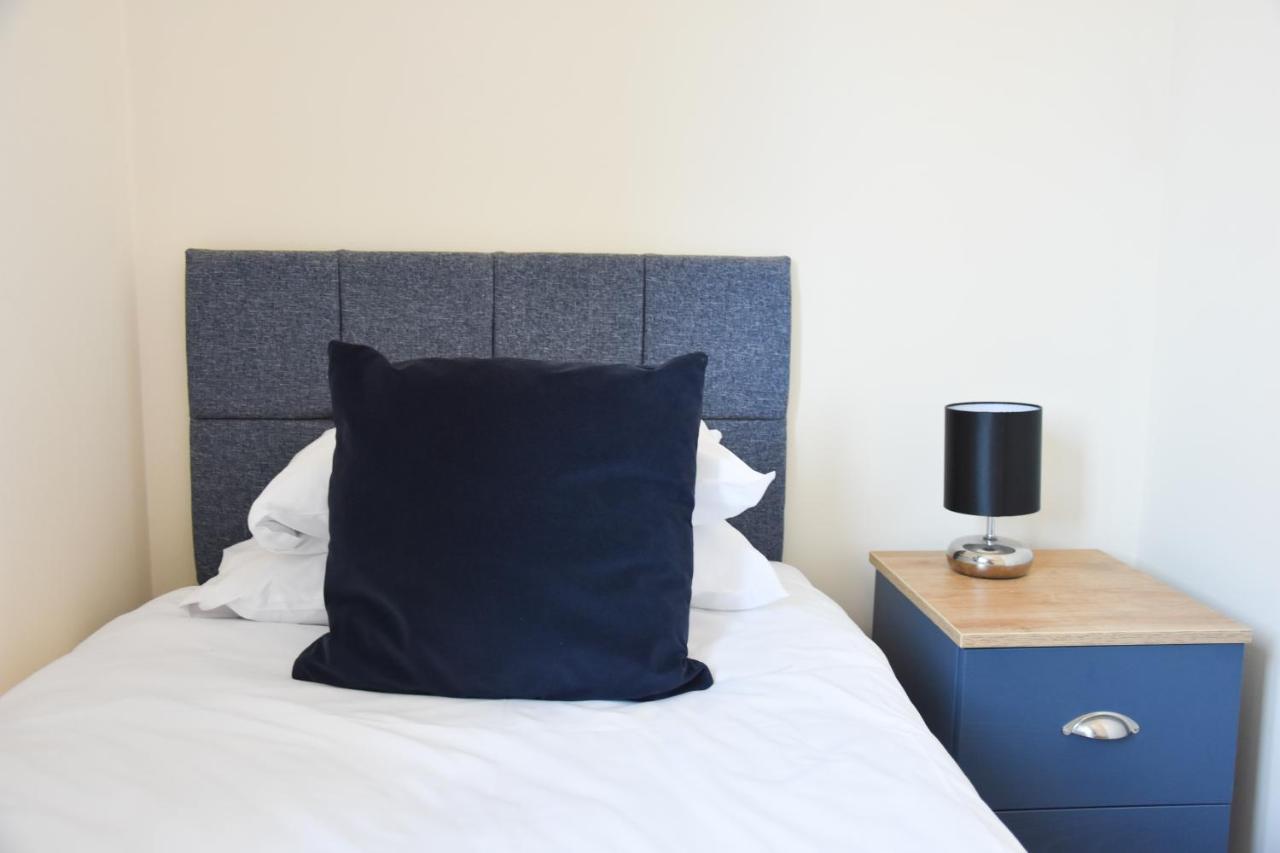 Queens - Beautiful Modern House With Free Parking - Marvello Holiday home Norwich