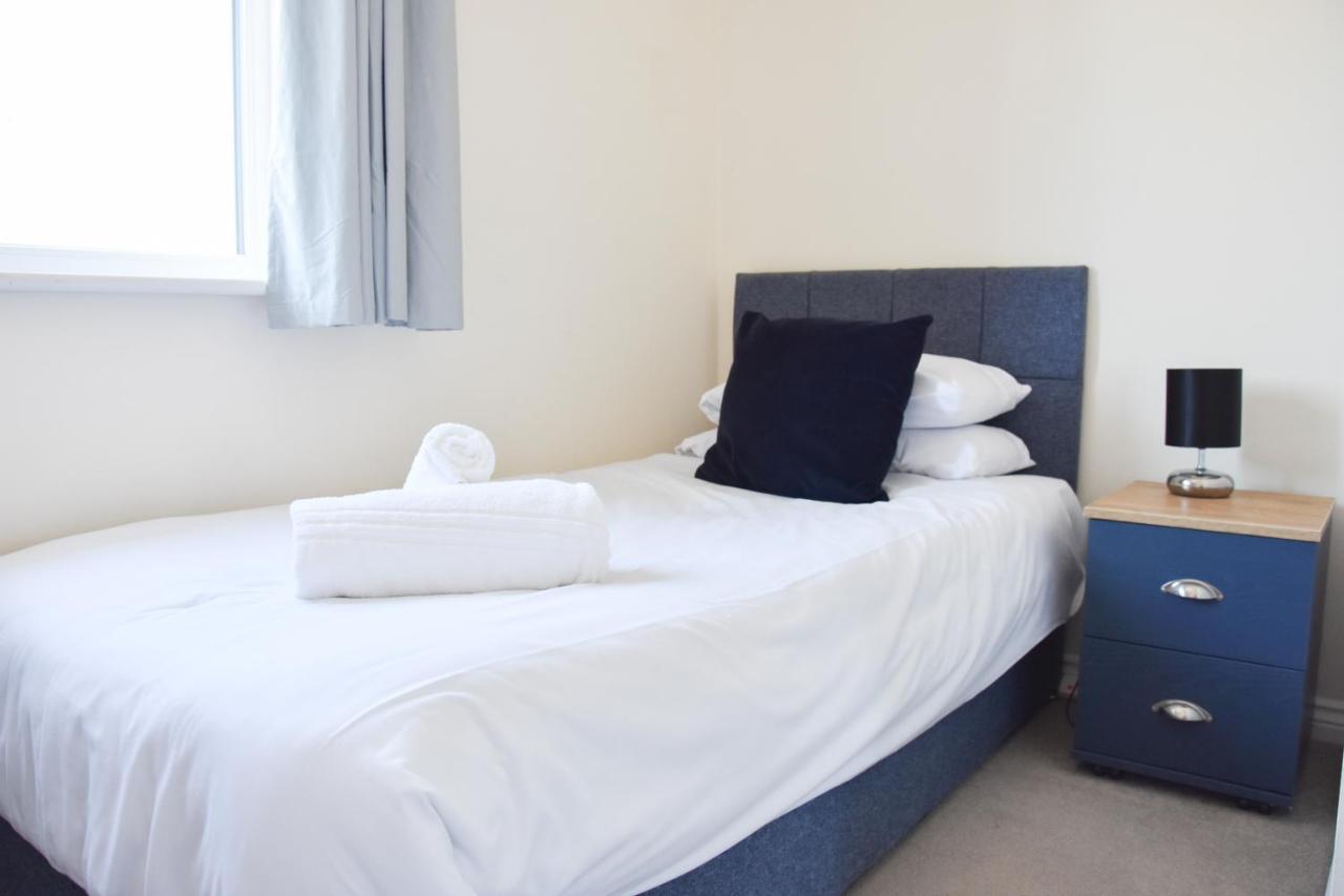 Queens - Beautiful Modern House With Free Parking - Marvello Holiday home Norwich