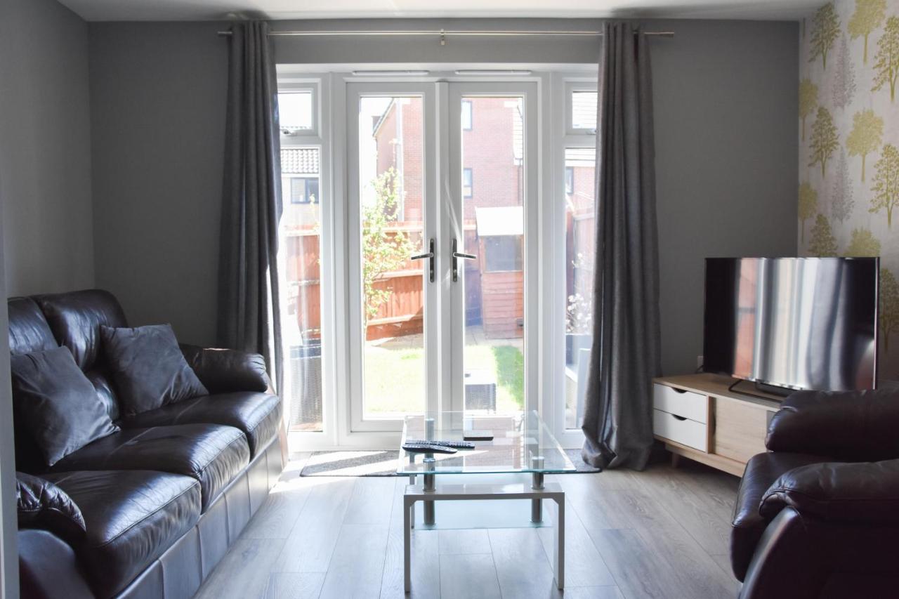 Queens - Beautiful Modern House With Free Parking - Marvello Holiday home Norwich