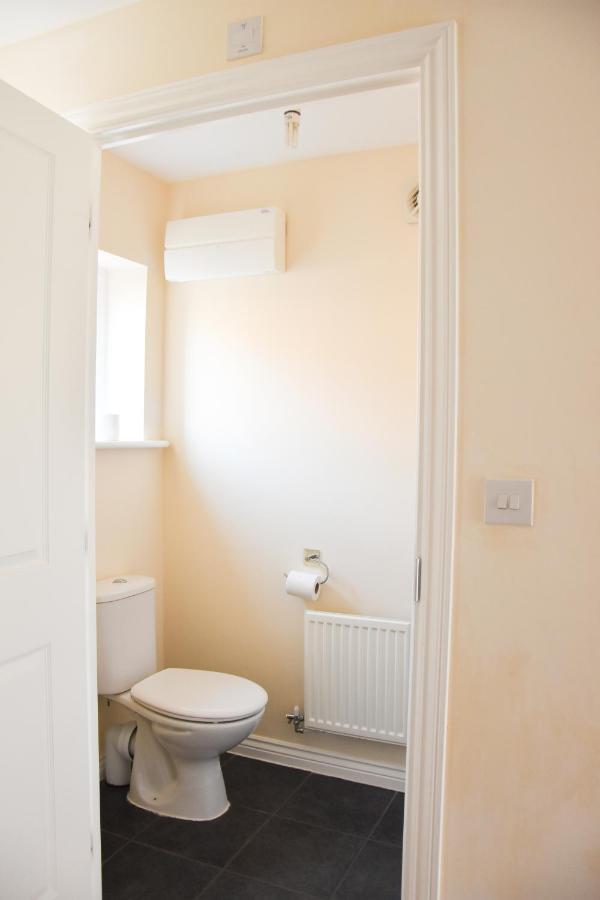 Queens - Beautiful Modern House With Free Parking - Marvello Holiday home Norwich