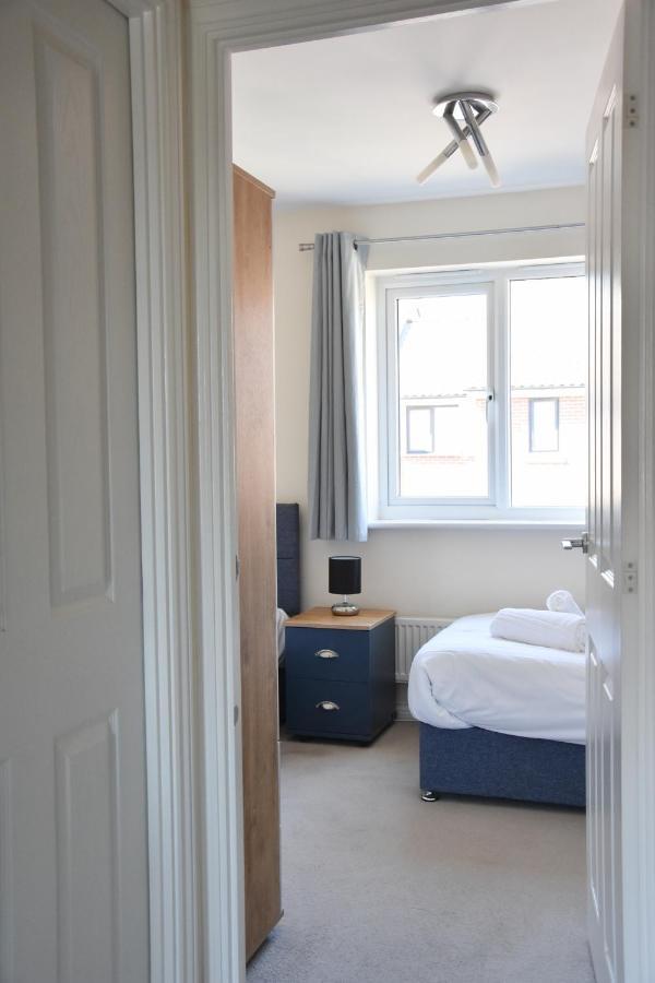 Queens - Beautiful Modern House With Free Parking - Marvello Holiday home