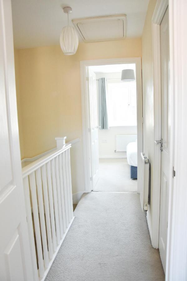 Queens - Beautiful Modern House With Free Parking - Marvello Holiday home *