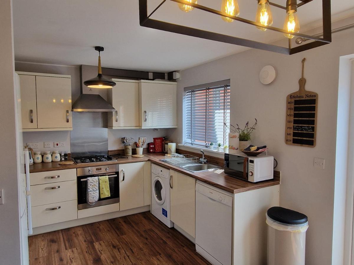 Norwich, Lavender House, 3 Bedroom House, Private Parking And Garden * Norwich
