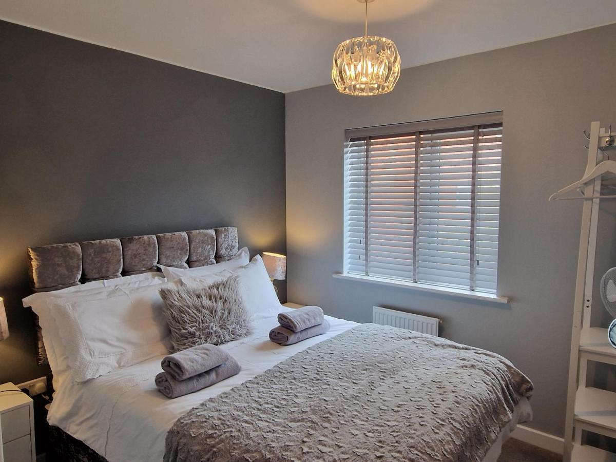 Norwich, Lavender House, 3 Bedroom House, Private Parking And Garden Holiday home *