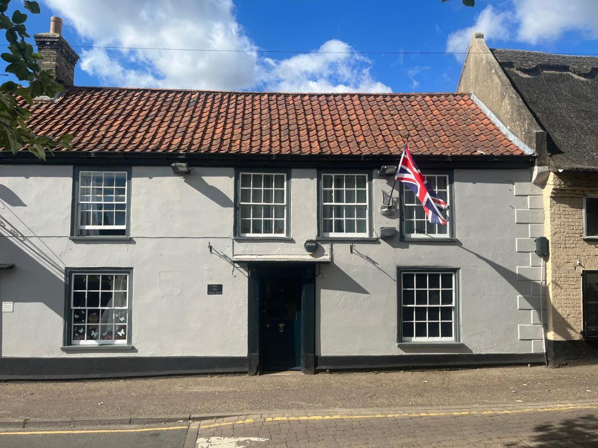 Remarkable 2-bed In Norfolk Broads Norwich