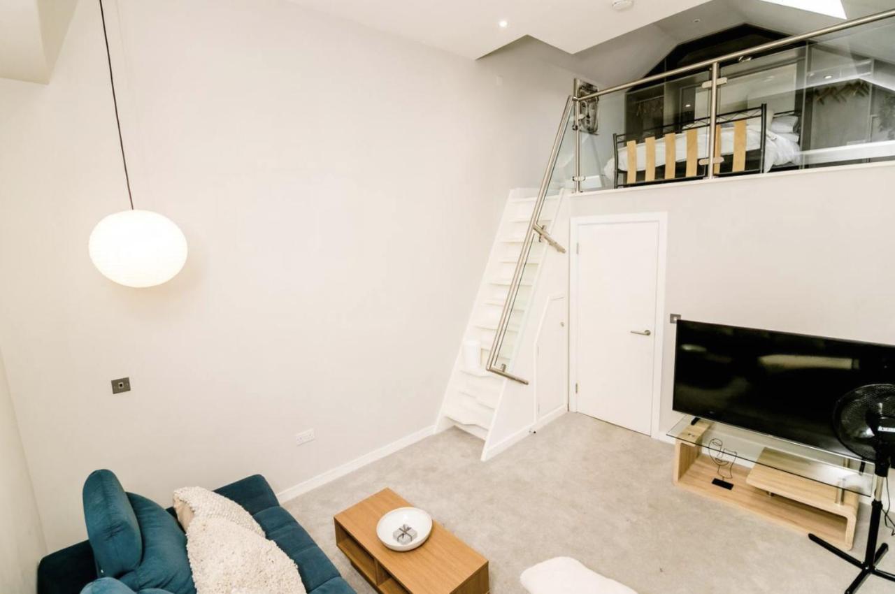 Apartamento Unique 1 Bed Mezzanine / Center NWI