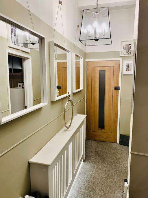 Apartment, 2 Min Walk To Centre.