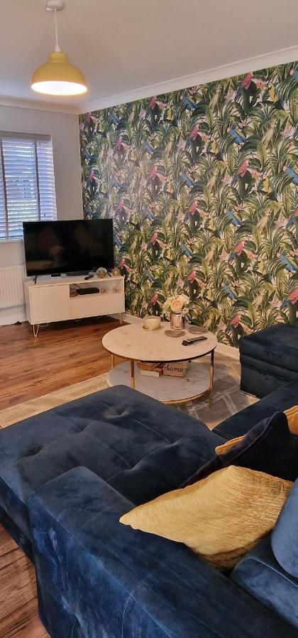 Norwich, Lavender House, 3 Bedroom House, Private Parking And Garden Holiday home Norwich