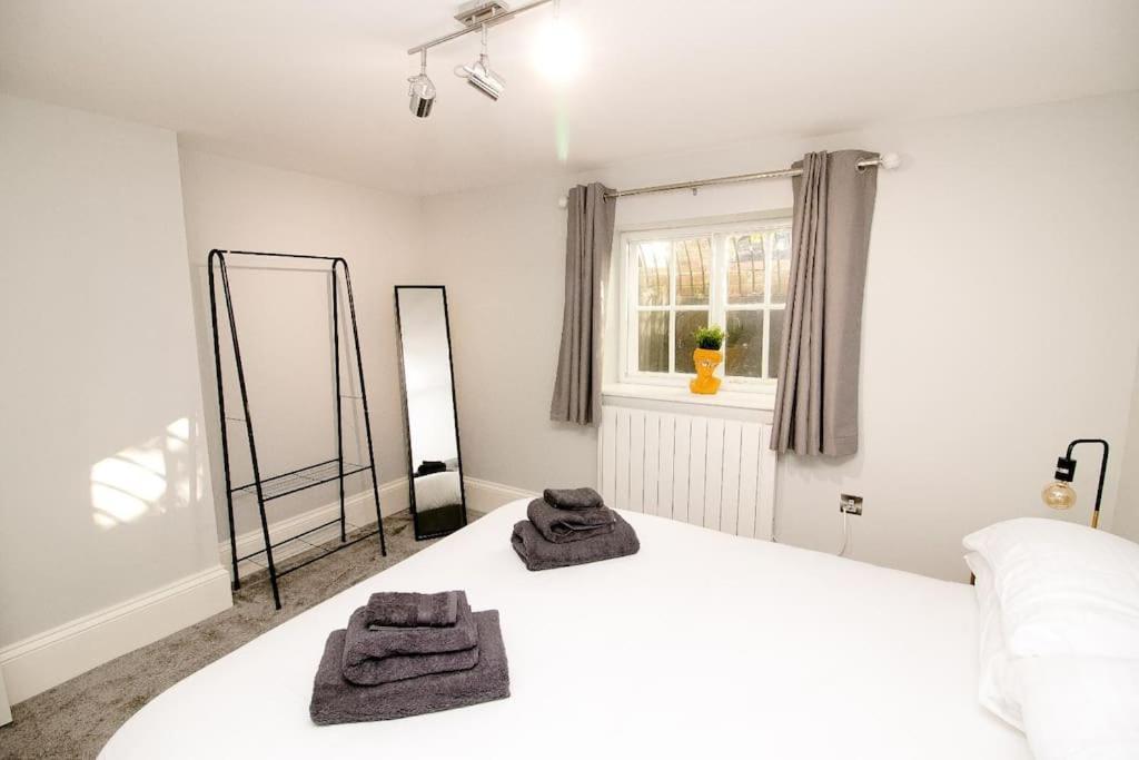 Apartamento Spacious 2 Bed Centre With Parking NWI