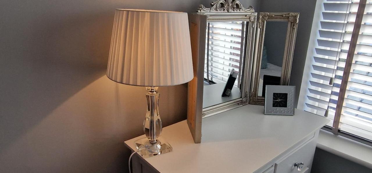 Norwich, Lavender House, 3 Bedroom House, Private Parking And Garden *