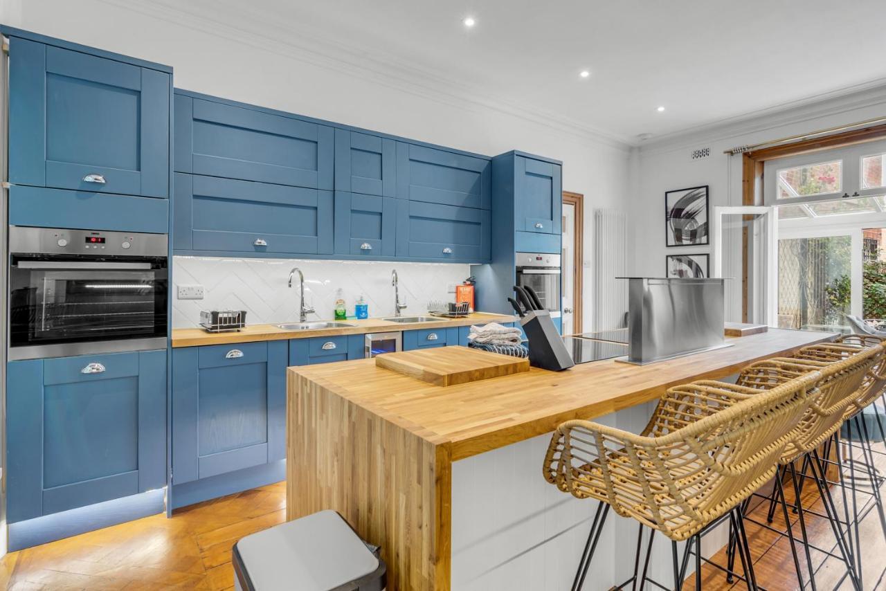 Holiday home 6br Boardman Centre 400mbps Wi-fi