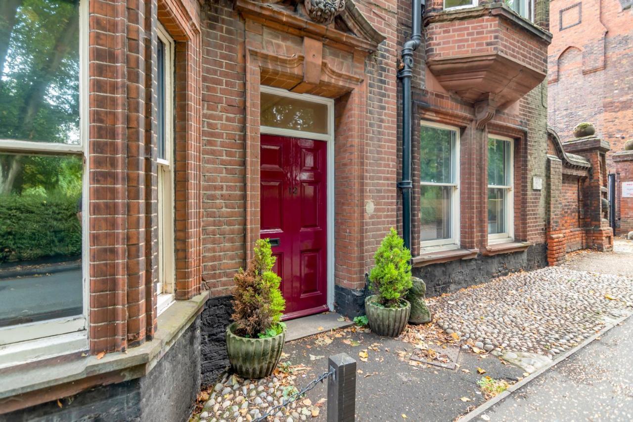 Holiday home 6br Boardman Centre 400mbps Wi-fi