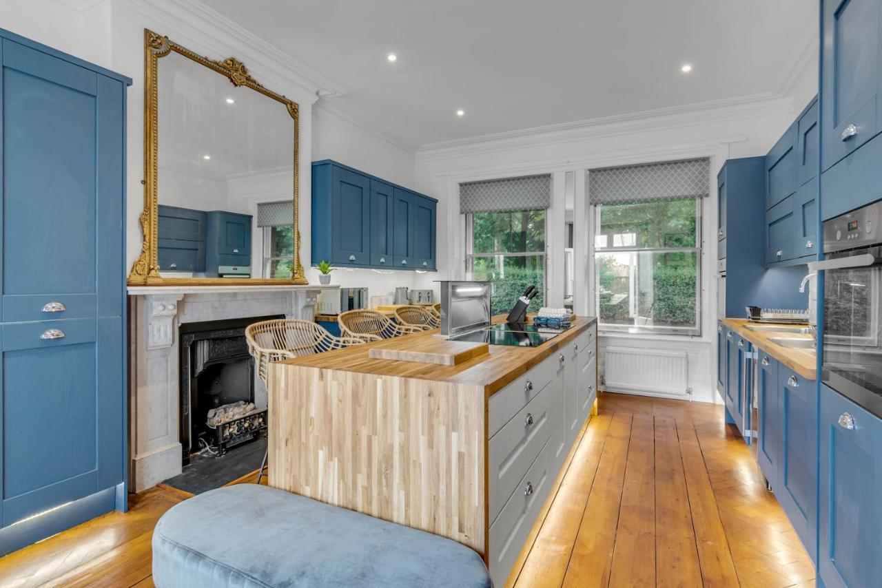 Holiday home 6br Boardman Centre 400mbps Wi-fi