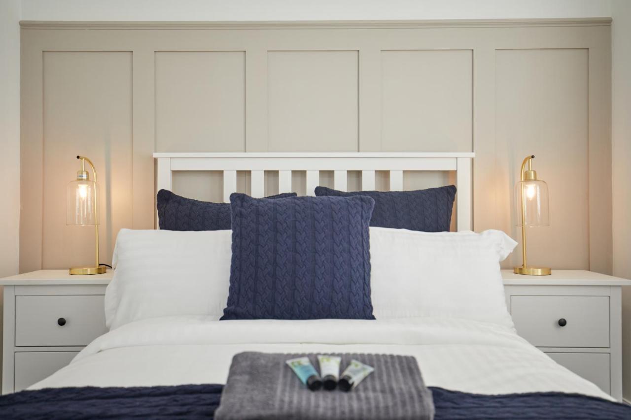 Holiday home Luxurious And Modern 3 Bed Townhouse With Parking *