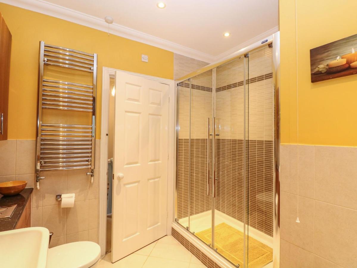 Brundall House * NWI