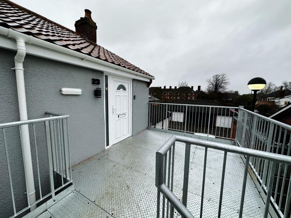Apartment 2 Southwell Road - Luxurious Centre