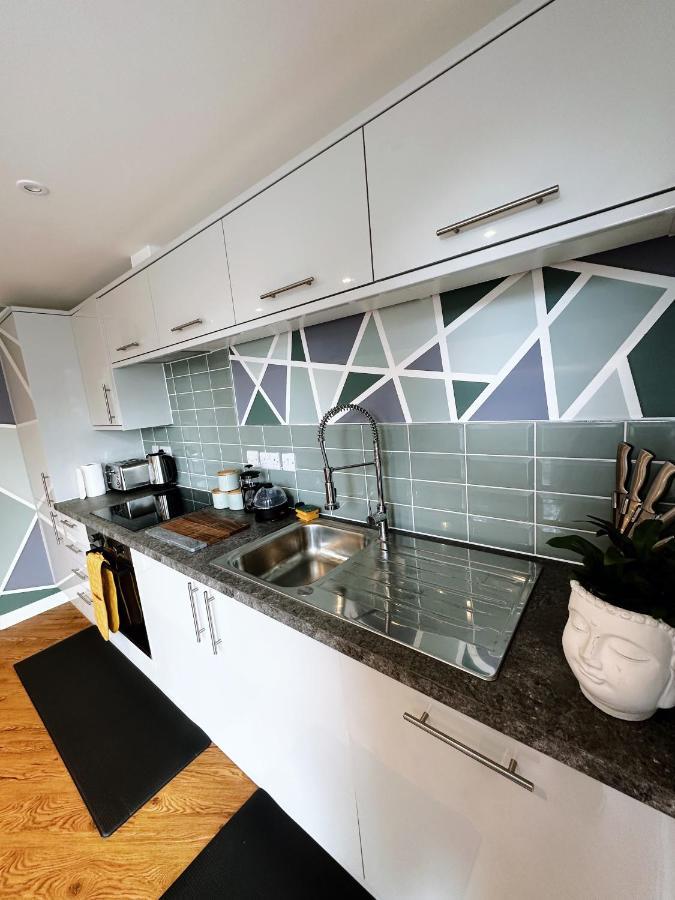 2 Southwell Road - Luxurious Centre Apartment *