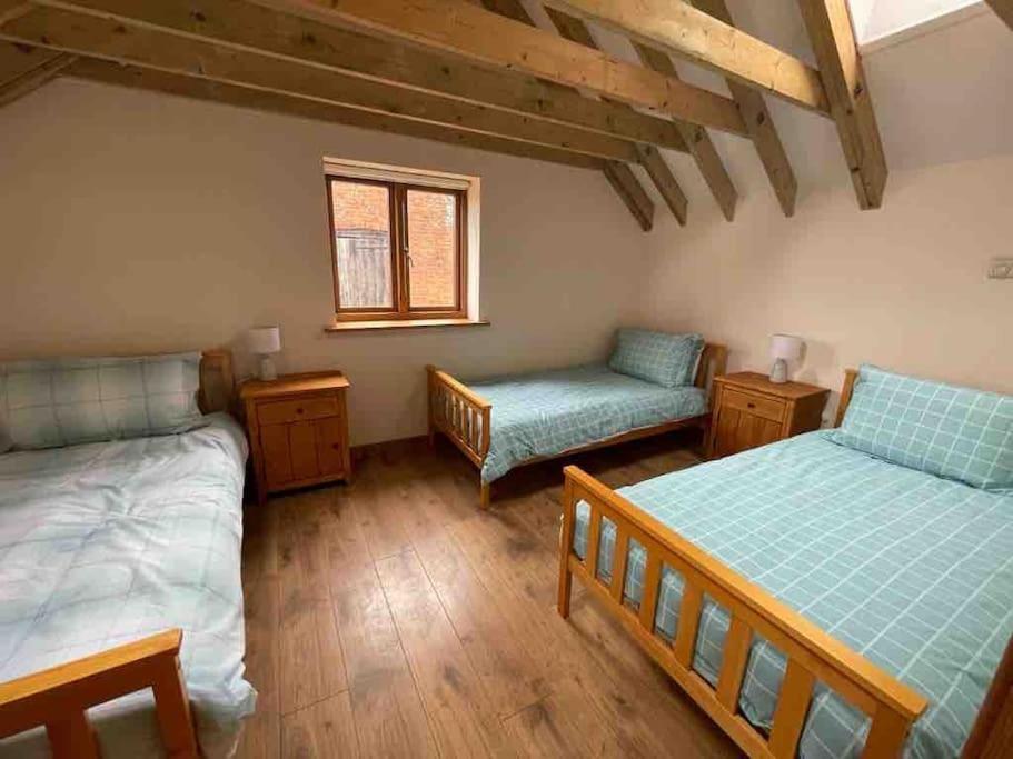 Charming Norfolk Barn Conversion In Barnham Broom Casa de férias *
