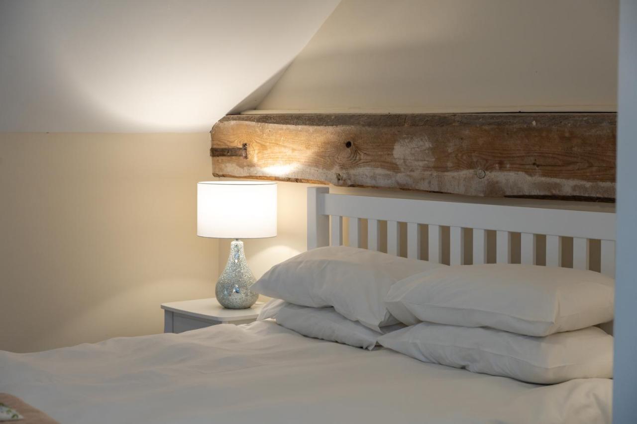 Chestnut Barn, North Norfolk With Private Hot Tub & Close To Beaches *