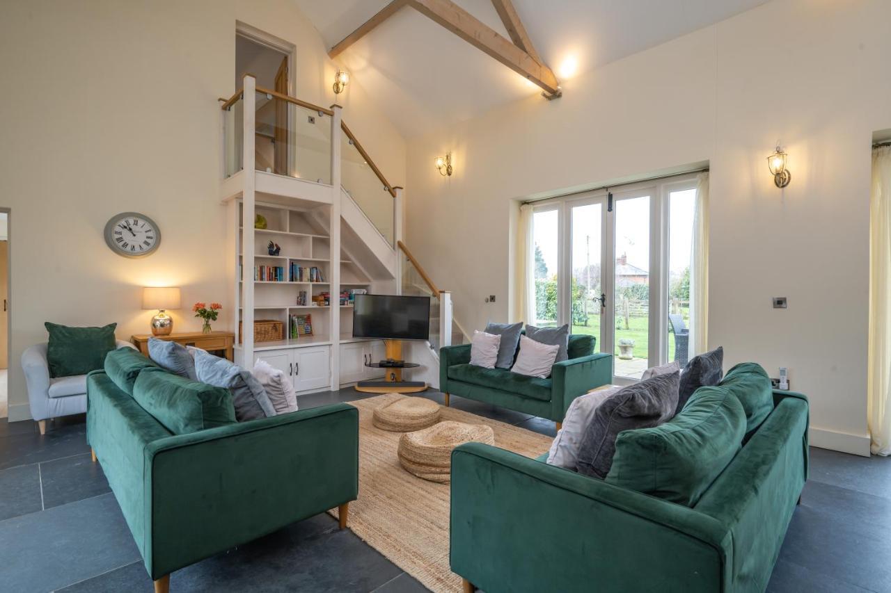 Holiday home Chestnut Barn, North Norfolk With Private Hot Tub & Close To Beaches *
