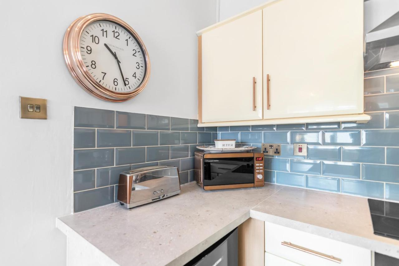 Duke Street Brand New 1 Bed Flat *