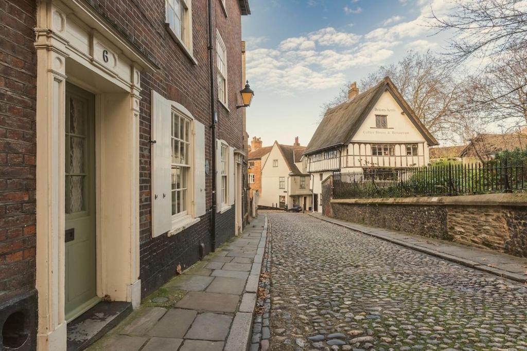 Casa de férias Luxury 17th Century Townhouse/central Norwich/close To Eateries/bars/shopping Norwich