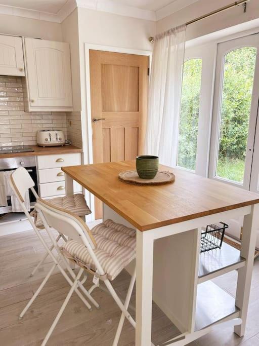 Relaxing Retreat Near Norfolk Broads Holiday home