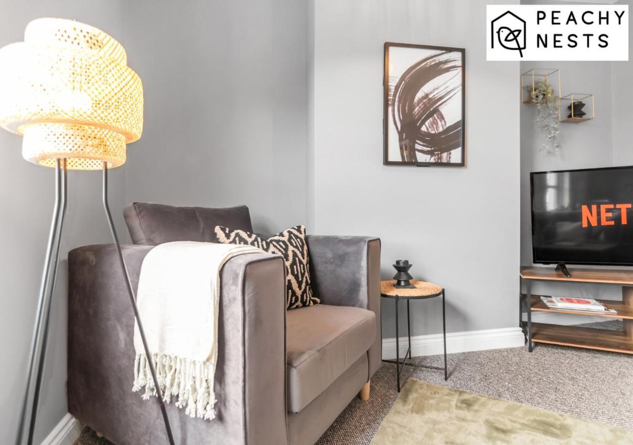 Ideal For Contractors 2 Bed 2 Bath Long With Parking Apartment Norwich