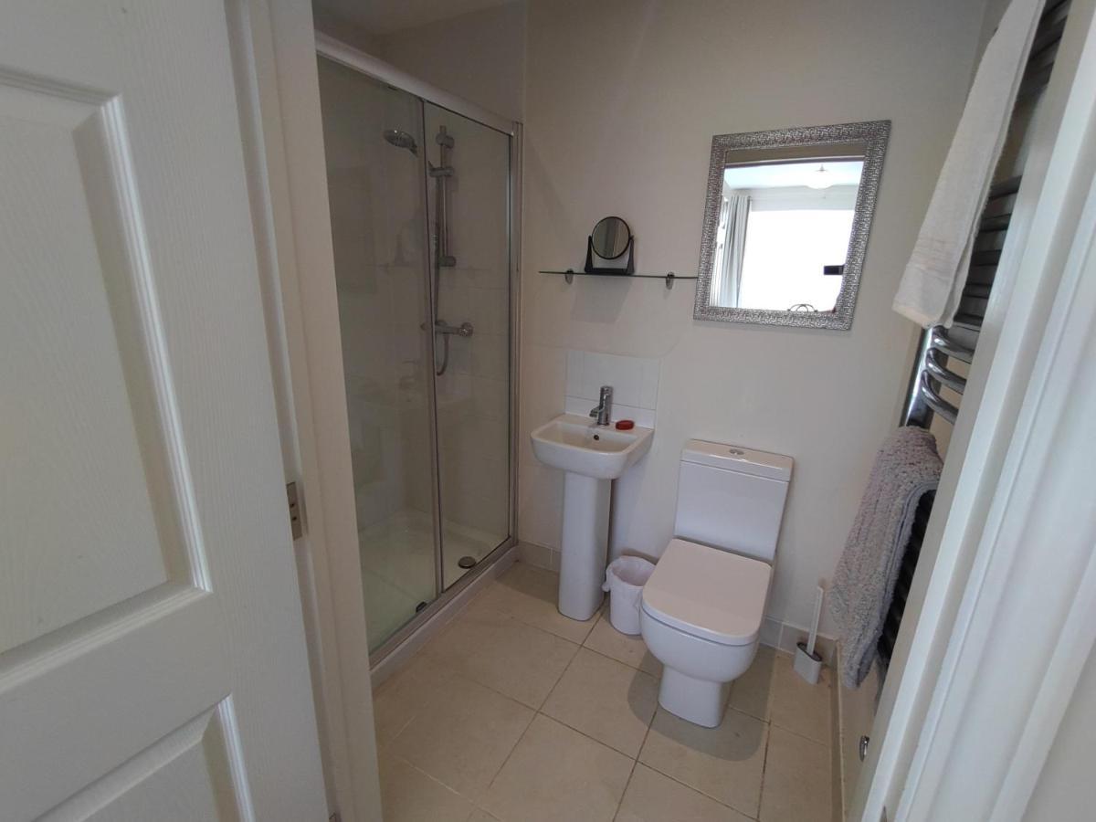 Lyndale House - North Suburbs Holiday home *