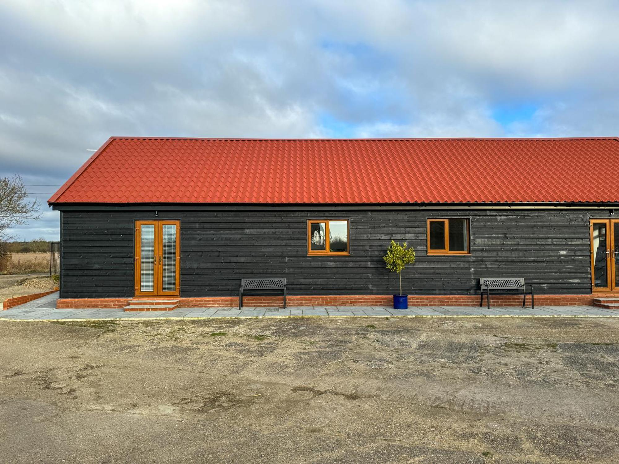 Brooke View Barns No 1 * Norwich