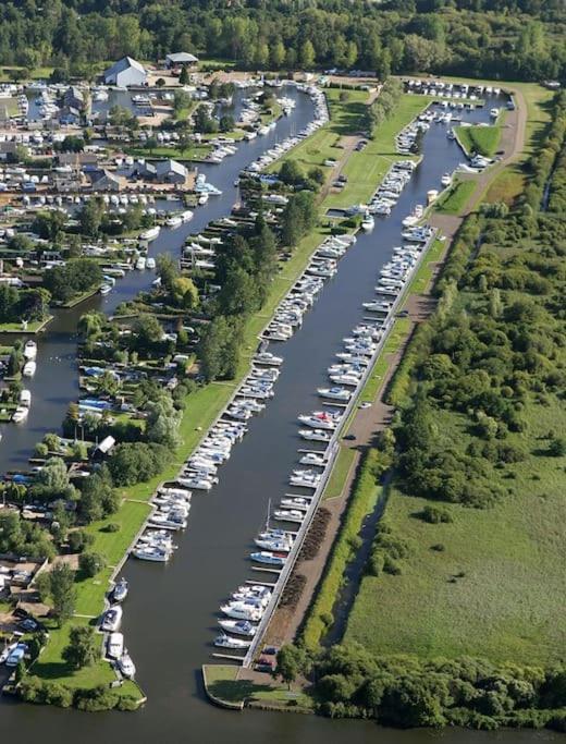 Relaxing Retreat Near Norfolk Broads