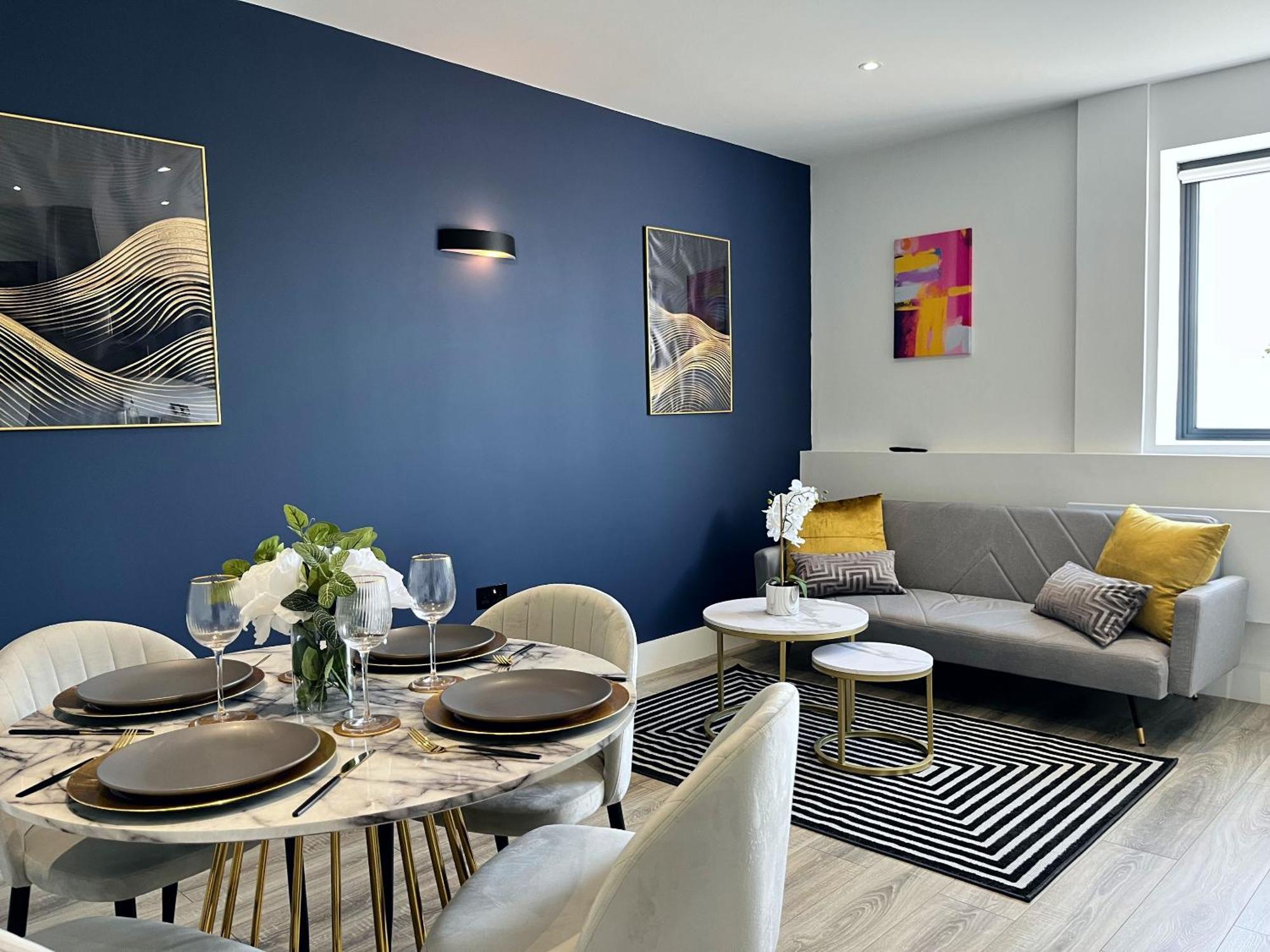 Luxury Centre - Free Parking Apartment