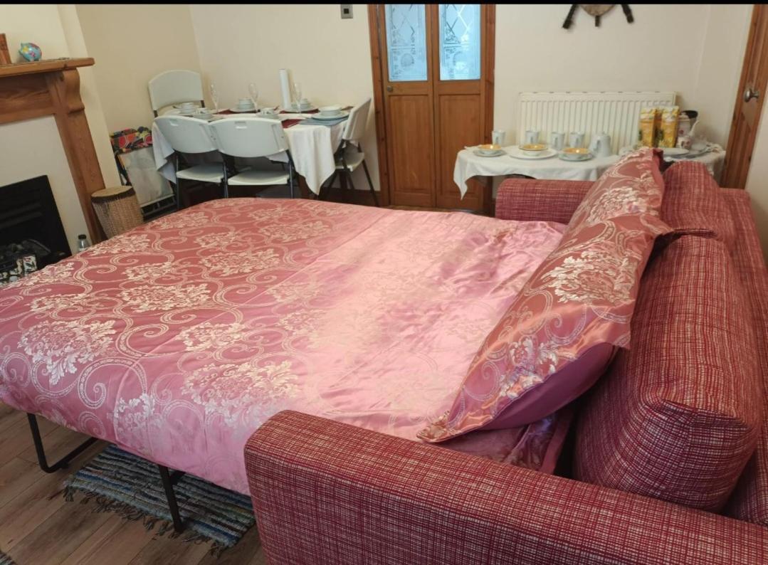 3 Bedrooms Sleeps 8 Self Catering House Near California Cliffs And Great Yarmouth Beach,norfolk Homestay *