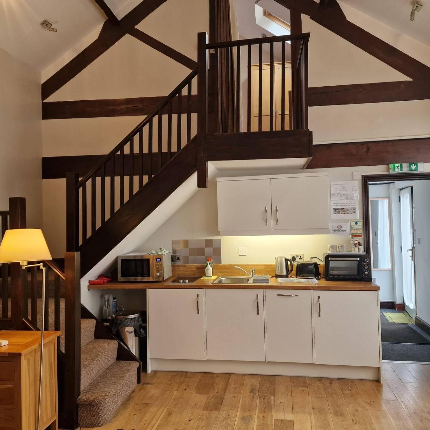 Quiet Courtyard Lodge6, Outside Seating & Parking Apartamento Norwich